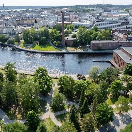 Modern & Spacious 1br With Balcony & Great Location Apartmán Tampere